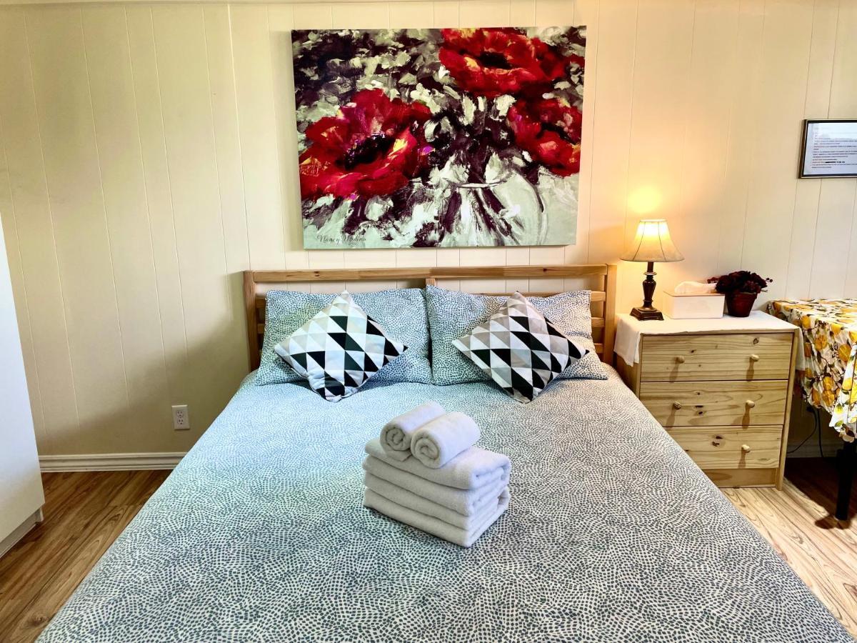 Perfect Home-Private Washrooms,Free Parking,High Speed Net Toronto Bagian luar foto