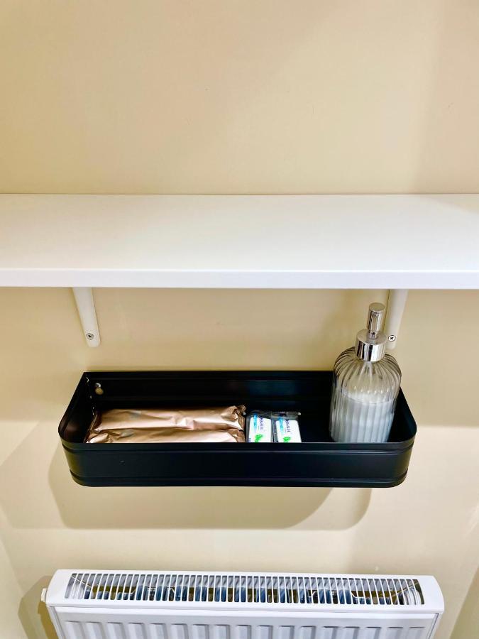 Perfect Home-Private Washrooms,Free Parking,High Speed Net Toronto Bagian luar foto