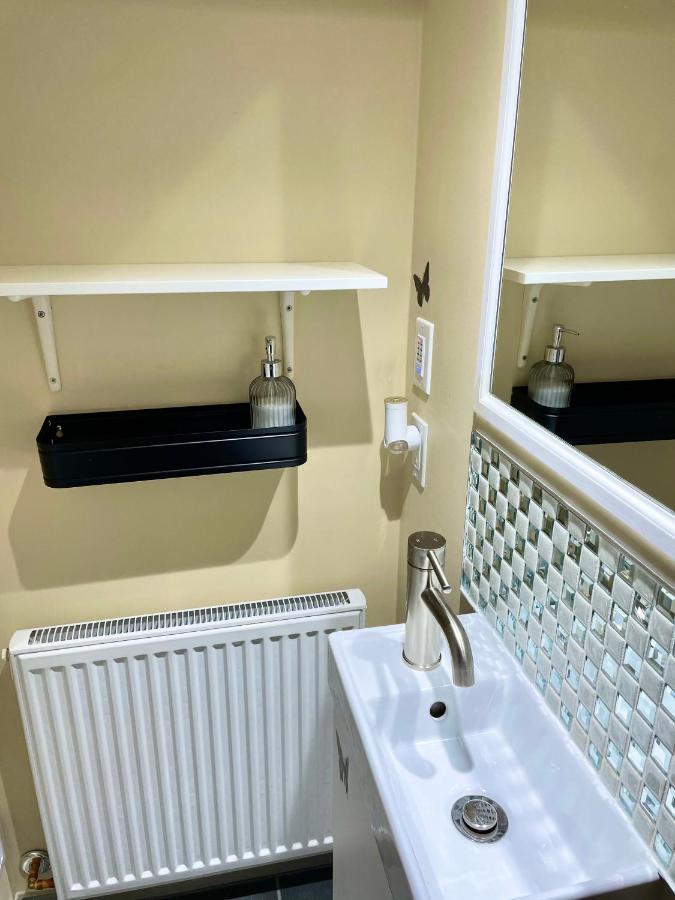 Perfect Home-Private Washrooms,Free Parking,High Speed Net Toronto Bagian luar foto