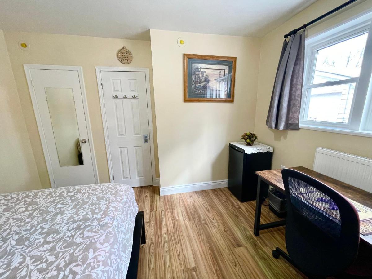Perfect Home-Private Washrooms,Free Parking,High Speed Net Toronto Bagian luar foto