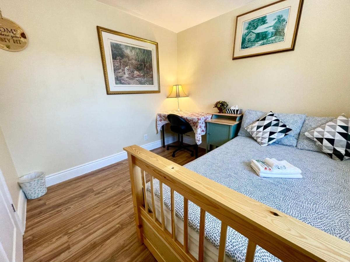 Perfect Home-Private Washrooms,Free Parking,High Speed Net Toronto Bagian luar foto
